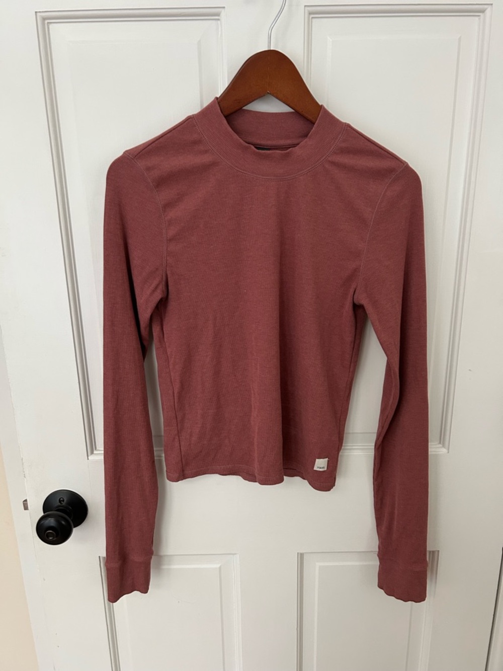 Vuori Mudra Long Sleeve Mock Neck Top - Rosewood